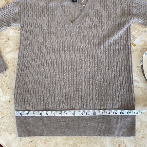 NWOT Cynthia Rowley 100% Merino Wool Cable Knit Sweater - Picture 12 of 14